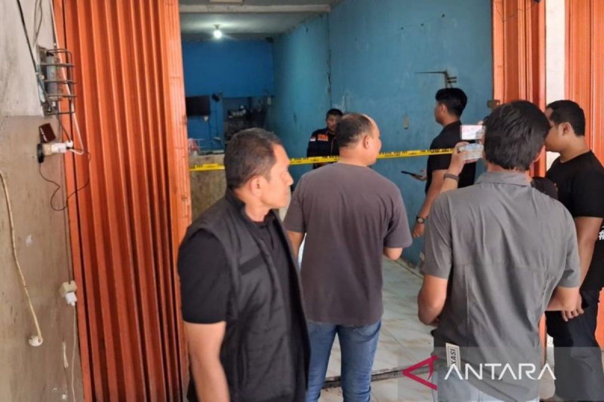 Penemuan Mayat Pegawai di Freezer Kios Ayam Geprek