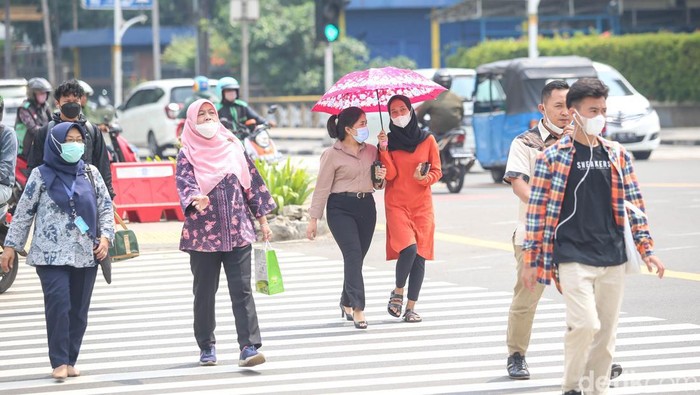 Jakarta Panas, Ini Penyebab dan Cara Cegah Dehidrasi