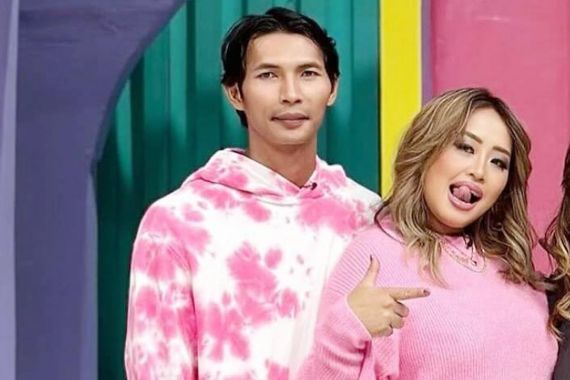 Arya Khan dan Pinkan Mambo Bantah Settingan