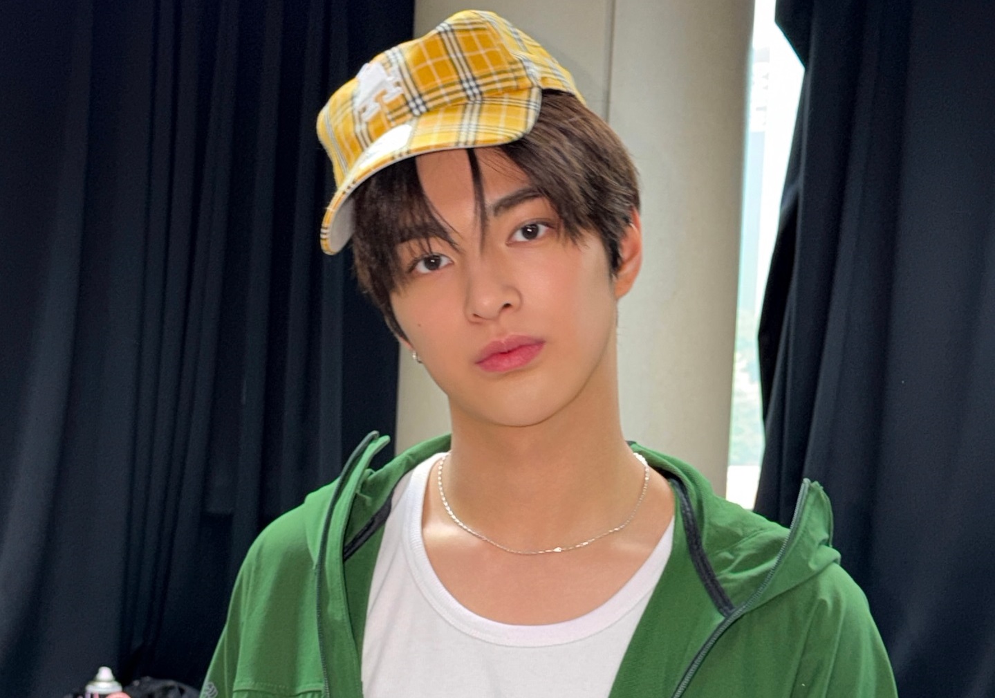 Keonho CORTIS Tetap Tampil di Konser Meski Cedera Jari